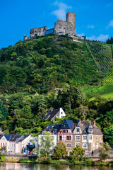 Die Burg Landshut über Bernkastel-Kues