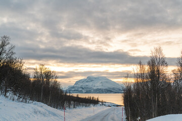 Fjords Sørlenangen am Ullsfjord