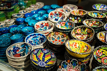 Fototapeta na wymiar Turkish colorful ceramics on the Istanbul Grand Bazaar
