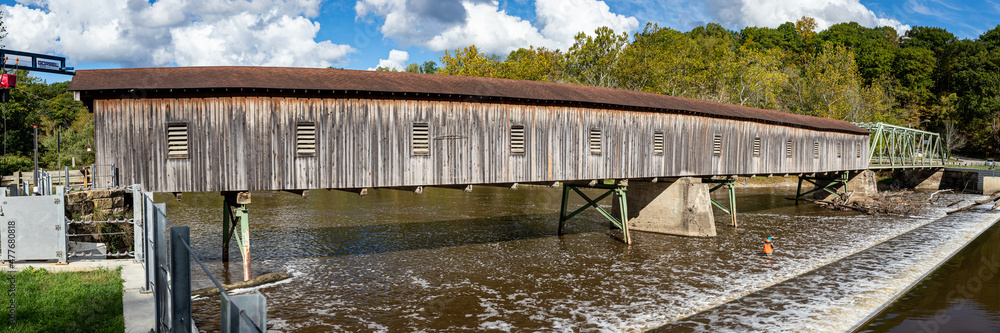 Wall mural Harpersfield Covered Bridge Ashtabula County Ohio