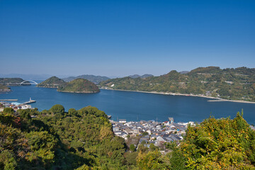 Fototapeta premium 海峡, 海景, 瀬戸内海, 島, 空, 景色, 風景, 山, 自然, アイランズ, 船, 雲, 海, 青
