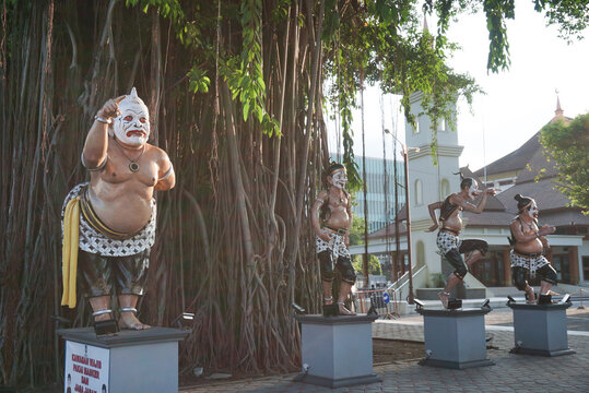 Surakarta, Indonesia - September 1, 2021: Statue of an Indonesian puppet character, Punokawan, consisting of Semar, Petruk, Gareng, and Bagong which are simple characters in Javanese stories