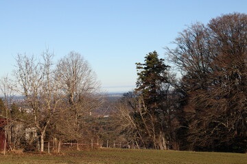 Winter Morgen vom Hochberg aus mit Wolken, Sonne und Nebel