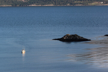 Fototapeta premium Norwegen - Boot nahe Nordrevik / Norway - Boat near Nordrevik /