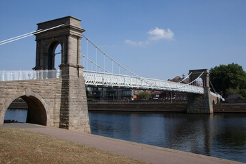 Obraz premium The Wilford Suspension Bridge in Nottingham in the UK