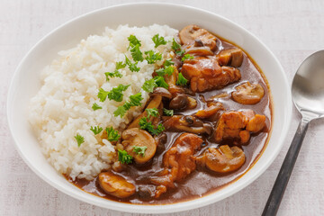 キノコとチキンのカレーライス