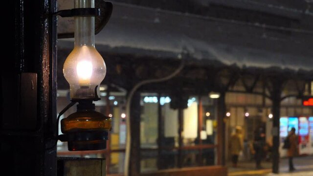 冬の夜 小樽駅の風景  北海道小樽市の観光イメージ
