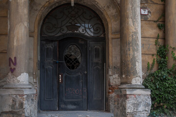 Fototapeta na wymiar Old abandoned villa in Bratislava; Slovakia
