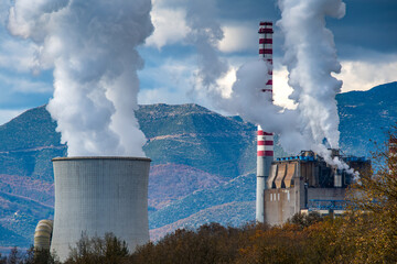 Power plant in Arcadia in the central Peloponnese with a nominal capacity of 811 MW produces...