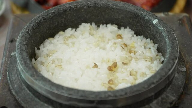 Korean Food : dolsot bap which is nutritious.