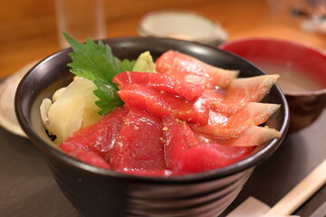 大間まぐろ漬丼