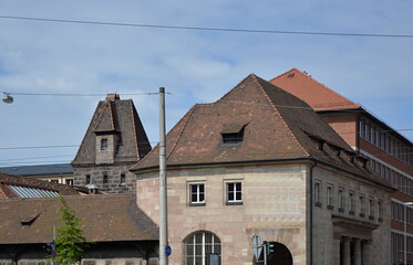 Fototapeta na wymiar Historische Bauwerke in der Altstadt von Nürnberg, Franken, Bayern
