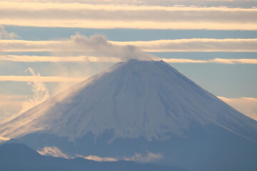 Fototapeta premium 富士山の吹雪、雪崩 