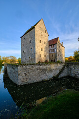 Wasserschloss Brennhausen in der Nähe des Reutsees bei Sulzdorf an der Lederhecke, Landkreis...