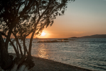 Coucher de soleil dans la mer au mois de janvier
