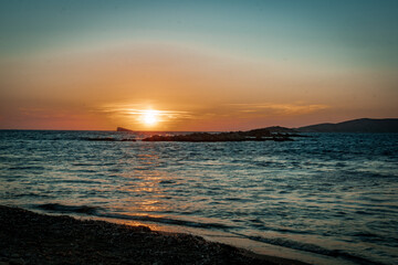 Coucher de soleil dans la mer au mois de janvier