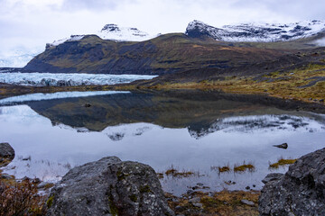 Fototapeta na wymiar lake in the mountains Iceland