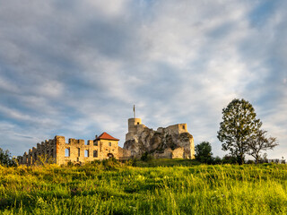 Rabsztyn castle - Jura Krakowsko-Częstochowska, Poland