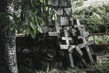 Krzyże w górach Beskid Niski - obrazy, fototapety, plakaty