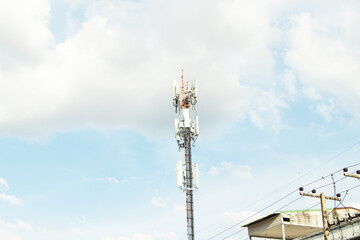Obraz premium Communication tower telephone pole. Telecommunication tower of 4G and 5G cellular. Smart antennas mounted on metal against with dense clouds sky background install on wireless technology deck.