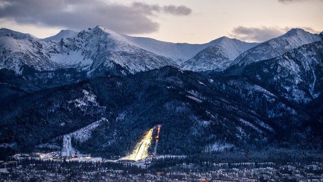 Panorama Tatr- widok na Zakopane.