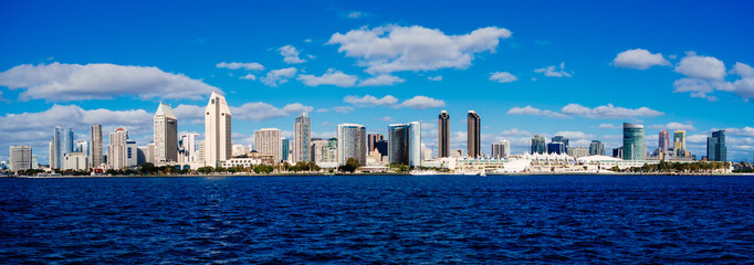 Fototapeta na wymiar San Diego city skyline landscape