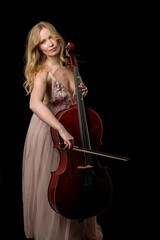 The viloncellist with her cello