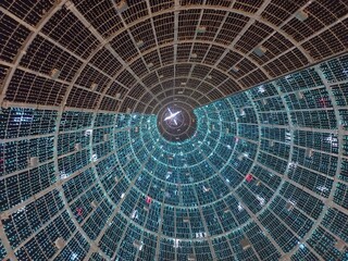 Led lights inside a Christmas tree