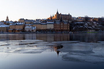 Frozen Stockholm Bay - obrazy, fototapety, plakaty