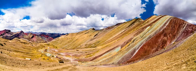 Papier Peint photo autocollant Vinicunca Vinicunca Rainbow Mountain près de Cusco au Pérou