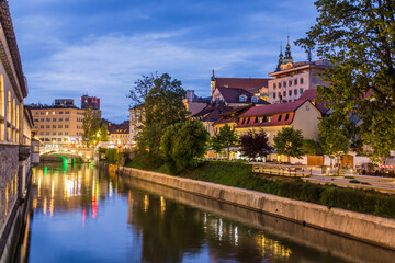 Fototapeta premium Ljubljanica river in Ljubljana, Slovenia