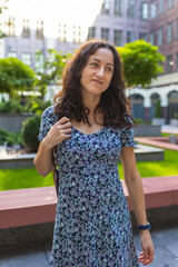 Fototapeta premium portrait of a beautiful young girl on the street.