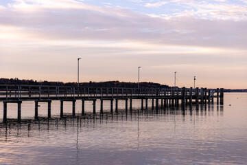 Fototapeta premium Chiemsee - Der Chiemsee bei Bernau im Abendlicht