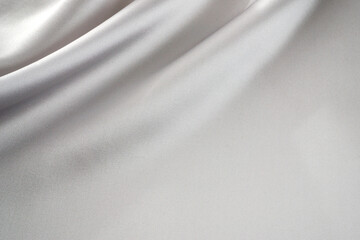 シルクのドレープ　白