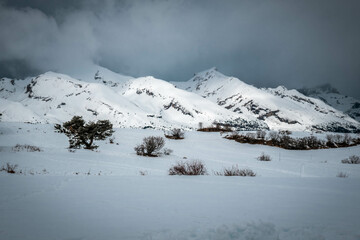 Station ski s&eacute;jour montagne neige paysage