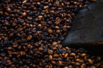 roasted coffee beans background