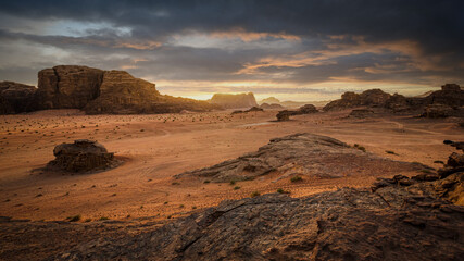 Fototapeta na wymiar sunset in the Wadi Rum desert