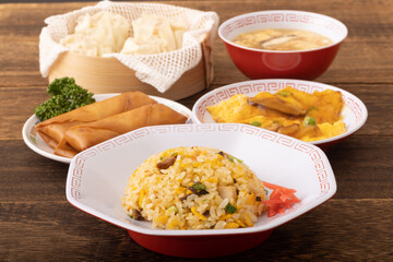 五目チャーハン