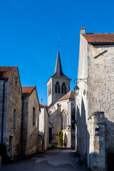 Fototapeta na wymiar Eglise Saint-Genest à Flavigny-sur-Ozerain, commune française située dans le département de la Côte-d'Or en région Bourgogne-Franche-Comté, et membre de l'association des plus beaux villages de France