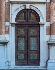 Fototapeta na wymiar Ancient doors in Venice. Italy..