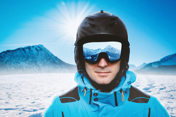 Fototapeta na wymiar Skifahrer in den Bergen mit Schnee und Sonne, Wintersport