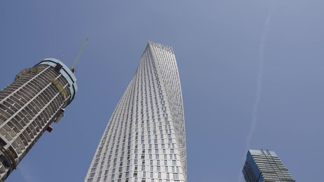 3 Buildings in Dubai Marina Rotating Perspective