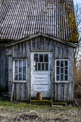 Fototapeta na wymiar old wooden house entrance