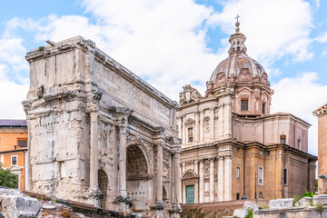 Santi Luca e Martina and Severus Arch