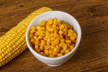 Sweet yellow corn in the bowl