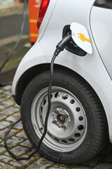 auto voiture electrique recharge electricité borne autonomie