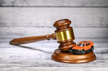 justice proces enchere jugement loi adjugé auto voiture