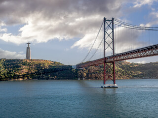 Ponte 25 De Abril