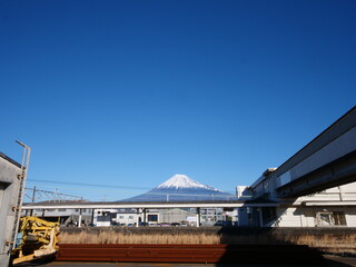冬の青空と富士山
