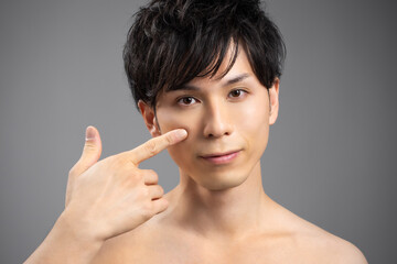 メンズスキンケア　脱毛　メンズメイクイメージ